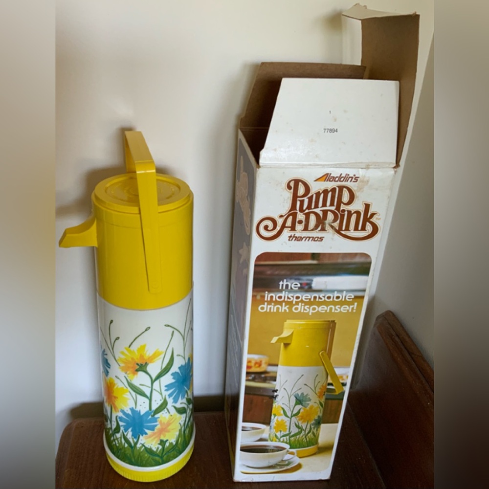 Vintage Aladdin Pump A Drink Thermos Yellow Floral 1 Qt Drink Dispenser in Box